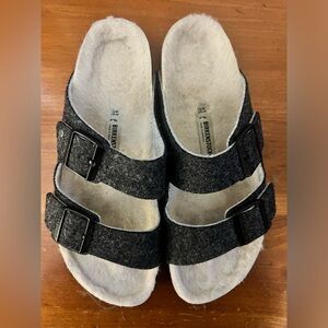 Birkenstock wool felt upper with shearling size 41 or 10-10.5 dark grey color